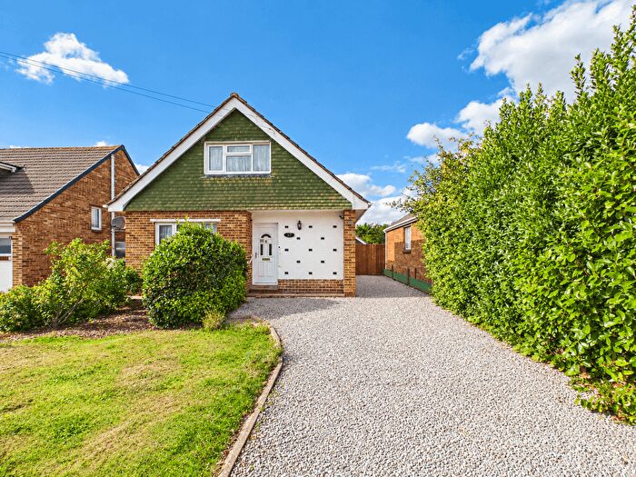 3 Bedroom Detached House For Sale In Locks Heath Park Road, Locks Heath, SO31