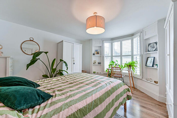 1 Bedroom Flat For Sale In Glyn Road, Clapton, London, E5