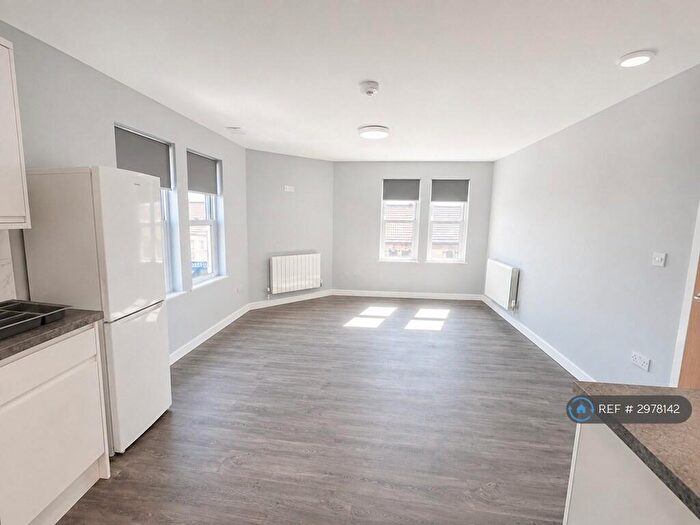 1 Bedroom Flat To Rent In Gloucester Road, Bristol, BS7