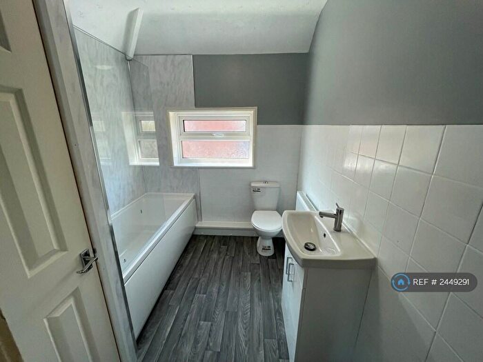 4 Bedroom Detached House To Rent In Sandringham Road, Doncaster, DN2