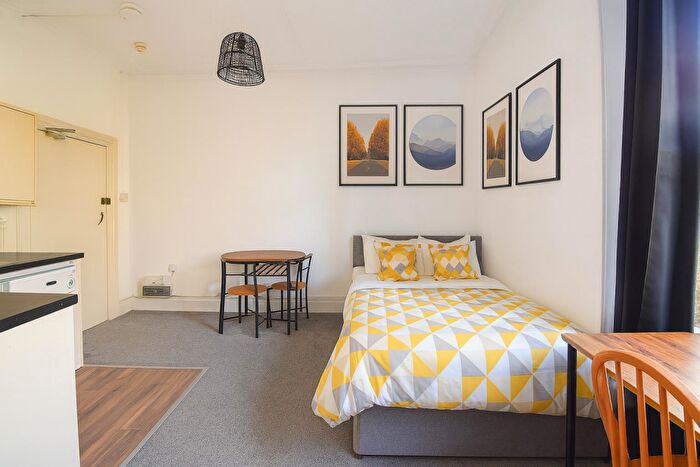 1 Bedroom Flat To Rent In Elmore Road, Sheffield, S10