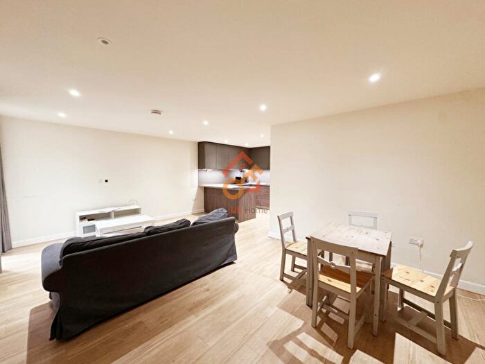 2 Bedroom Flat To Rent In Capri House Beaufort Square, London, NW9