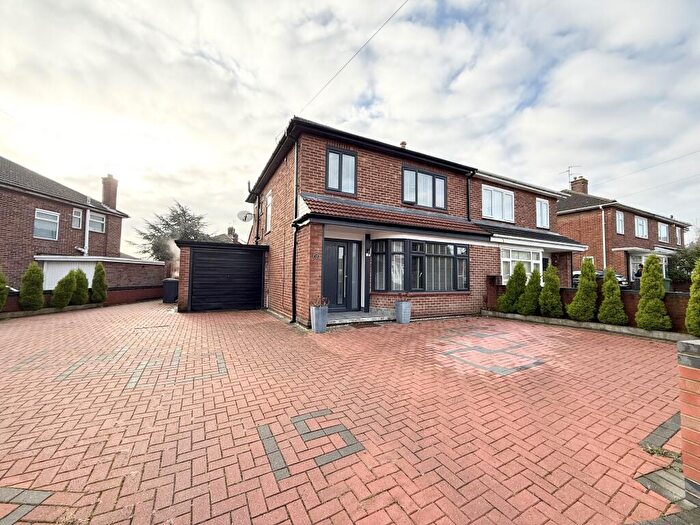 3 Bedroom Semi Detached House To Rent In Briar Way, Peterborough, PE1