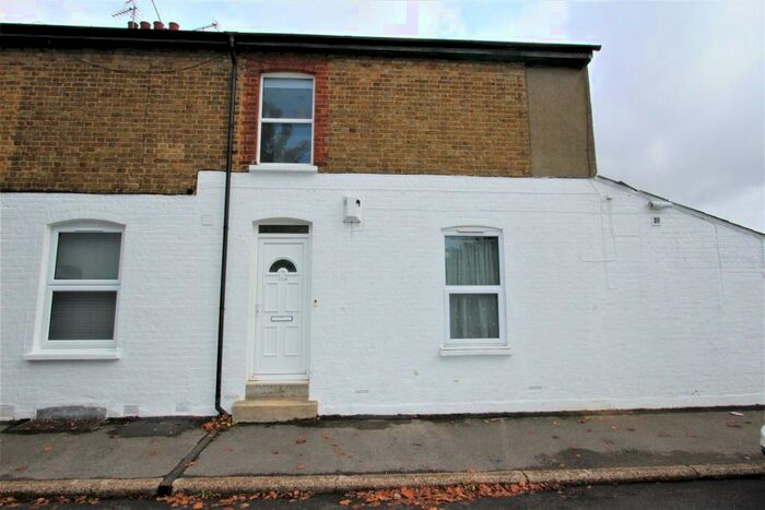 1 Bedroom Maisonette To Rent In Heath Road, Maidstone, ME16