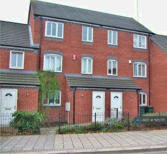 4 Bedroom Semi-Detached House To Rent In Spon End, Coventry, CV1