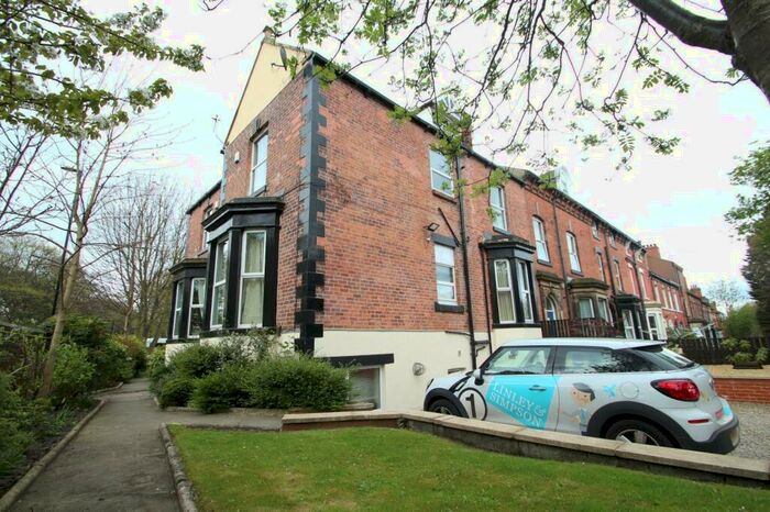 3 Bedroom Flat To Rent In Hyde Park Road, Leeds, West Yorkshire, Uk, LS6
