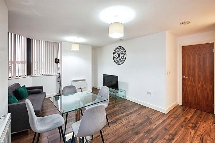 2 Bedroom Apartment To Rent In Broadway Residences, Broad Street, Birmingham, West Midlands, B15