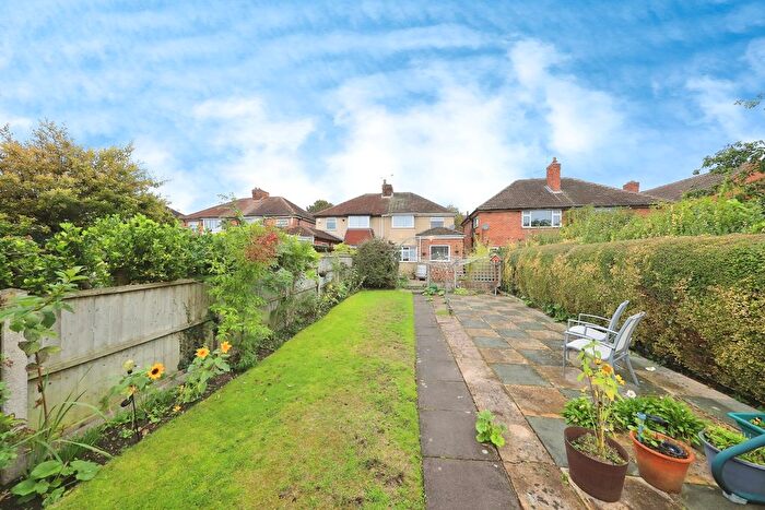 3 Bedroom Semi-Detached House For Sale In Neville Avenue, Kidderminster, Worcestershire, DY11