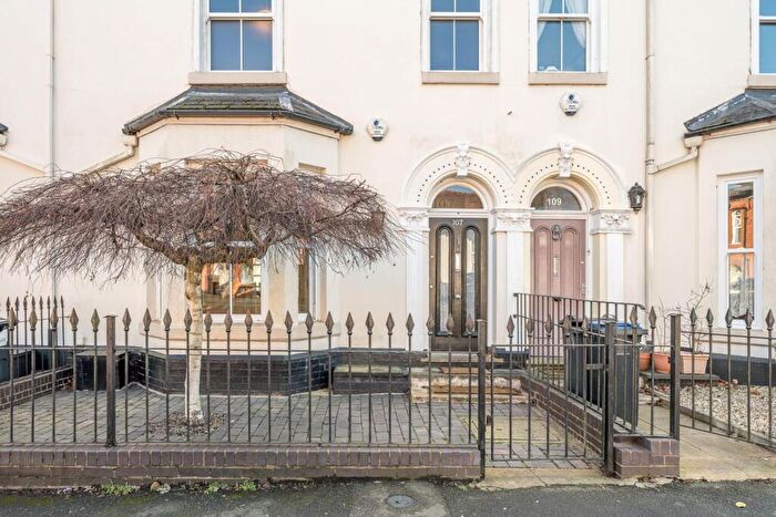 5 Bedroom Town House For Sale In Vivian Road, Birmingham, B17