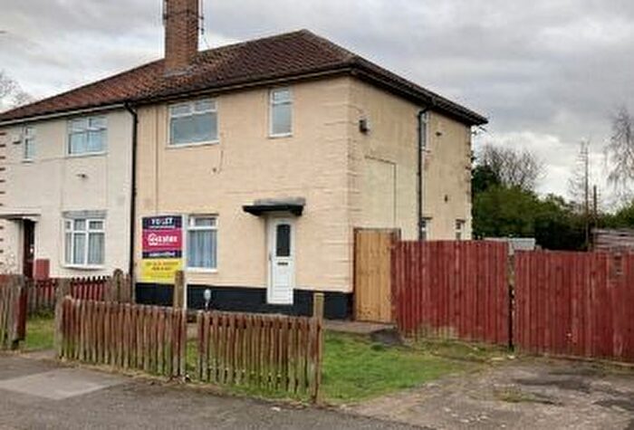 3 Bedroom Semi Detached House To Rent In Norton Grove, Kingston Upon Hull, HU4