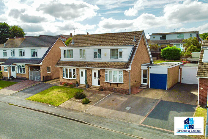 3 Bedroom Semi-Detached House For Sale In Rockingham Close, Shepshed, LE12
