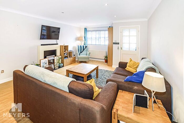 2 Bedroom Terraced House For Sale In Primrose Gardens, Poole, BH17