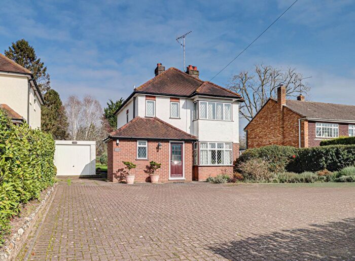 3 Bedroom Detached House For Sale In Lower Luton Road, Wheathampstead, AL4