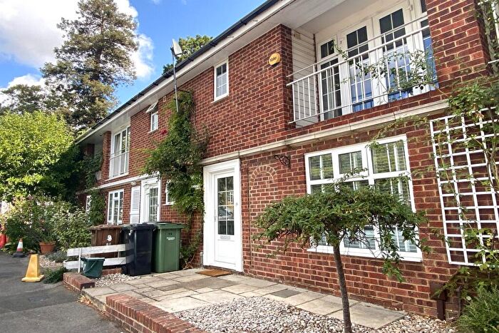 3 Bedroom House To Rent In Central Henley On Thames, RG9