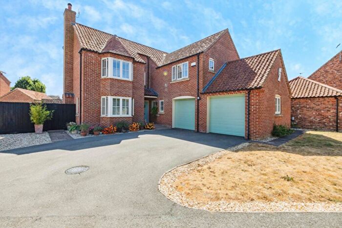 4 Bedroom Detached House For Sale In Chestnut Close, Digby, LN4