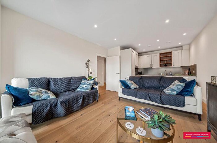 1 Bedroom Flat To Rent In Wrest House, Inglis Way London, NW7