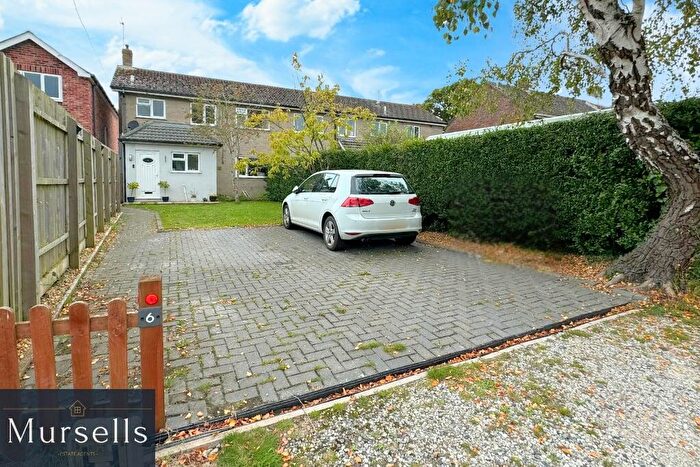 3 Bedroom Semi-Detached House For Sale In Policemans Lane, Poole, BH16