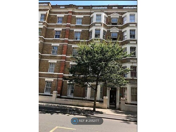 3 Bedroom Flat To Rent In Royal College Street, London, NW1