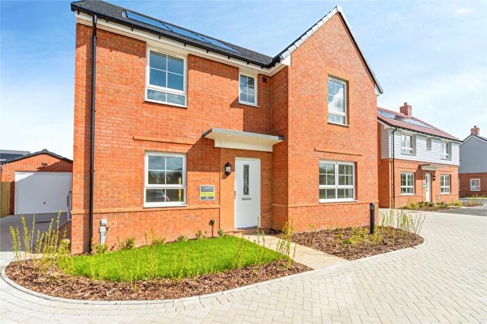 4 Bedroom Detached House For Sale In Dahlia Grove, North Bersted, Bognor Regis, West Sussex, PO21