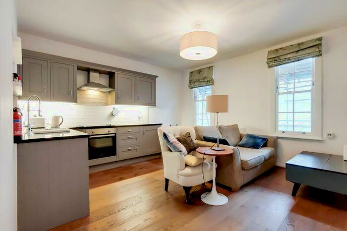 1 Bedroom Flat To Rent In Portpool Lane, London, EC1N
