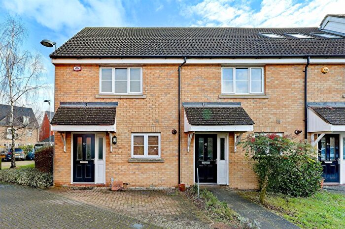 2 Bedroom End Of Terrace House For Sale In Kings Wood Park, Epping, CM16