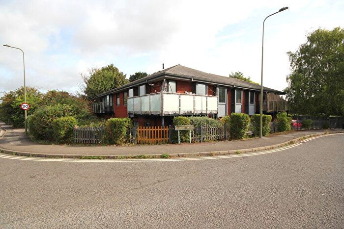 2 Bedroom Flat For Sale In Thame, OX9