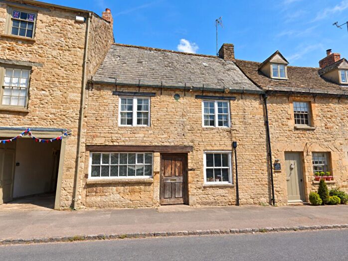 5 Bedroom Terraced House For Sale In Old Saddlers, Witney Street, Burford, Oxfordshire, OX18