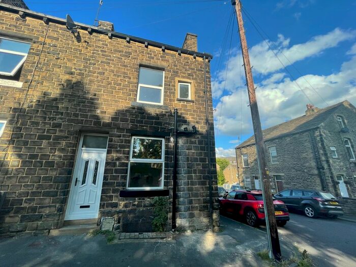 3 Bedroom Property To Rent In Victoria Road, Keighley, BD21