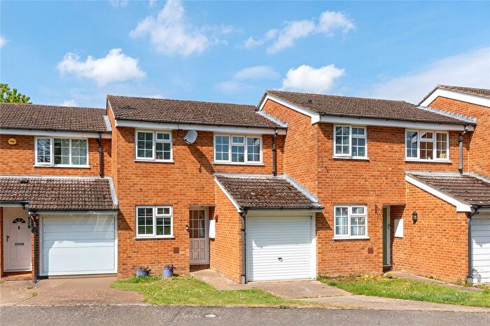 3 Bedroom Terraced House For Sale In Kilpin Green, North Crawley, Newport Pagnell, Buckinghamshire, MK16