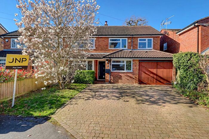 4 Bedroom Semi-Detached House For Sale In Oaktree Close, Penn, High Wycombe, Buckinghamshire, HP10