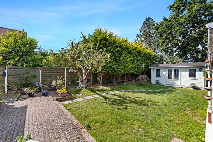 2 Bedroom Detached Bungalow For Sale In Ref: Gk - Southern Avenue, Salfords, RH1