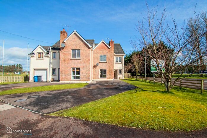 5 Bedroom Semi-Detached House For Sale In Rugby Road, Coleraine, BT52
