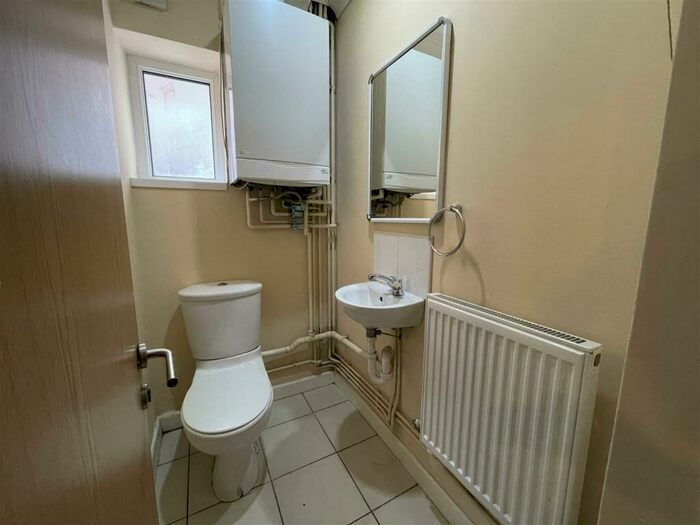 8 Bedroom Terraced House To Rent In Woodville Road, Cardiff, CF24