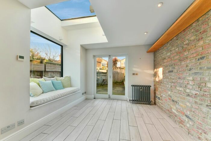 3 Bedroom Terraced House To Rent In Bellenden Road, London SE15