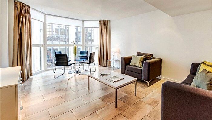 1 Bedroom Flat To Rent In Young Street, London, W8