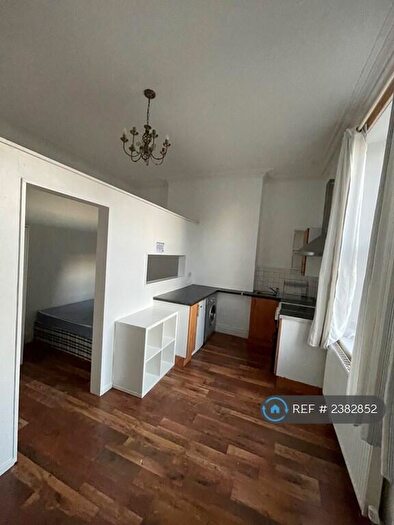 Studio To Rent In Priory Road, Sheffield, S7