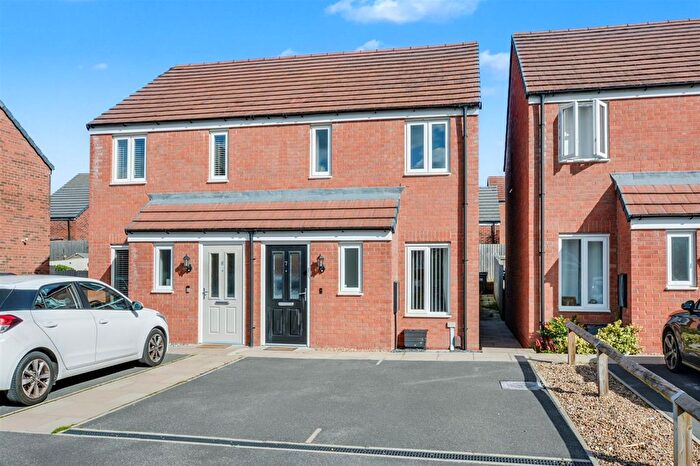 2 Bedroom Semi-detached House For Sale In Wash Meadow Close, Ilkeston, DE7
