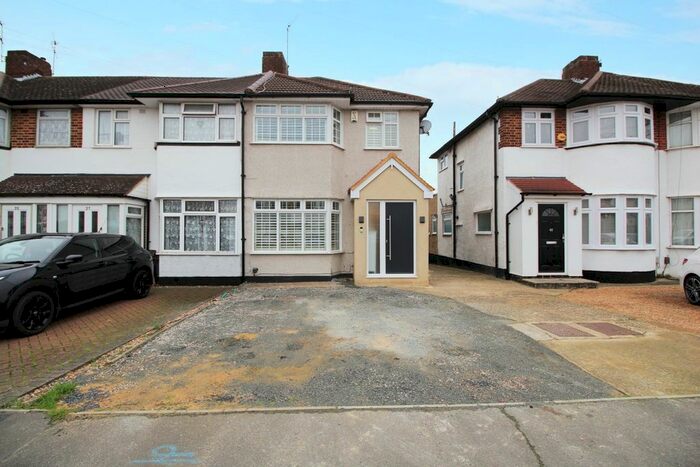 3 Bedroom End Of Terrace House To Rent In Glengall Road, Bexleyheath DA7