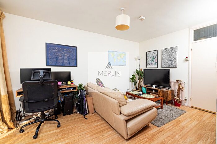 1 Bedroom Flat To Rent In Aubert Park, London, N5