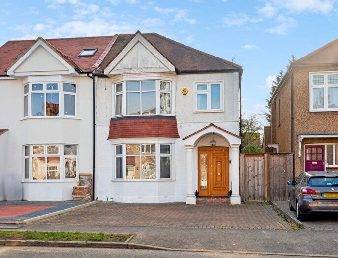 3 Bedroom Semi Detached House For Sale In Cambridge Road, North Harrow, HA2