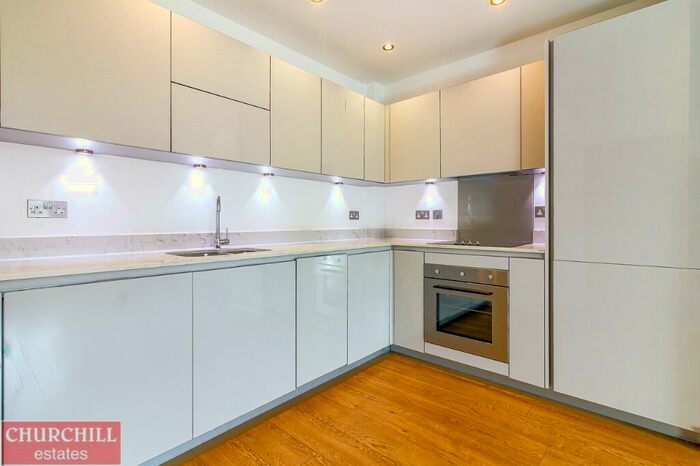 1 Bedroom Flat To Rent In High Road, Woodford Green, Essex, IG8
