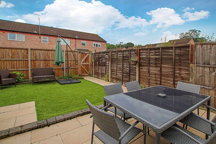 2 Bedroom Terraced House For Sale In Astleham Road, Shepperton, TW17
