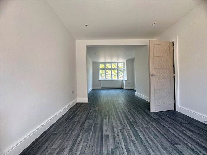 3 Bedroom Detached House To Rent In New Barn Lane, Whyteleafe, CR3