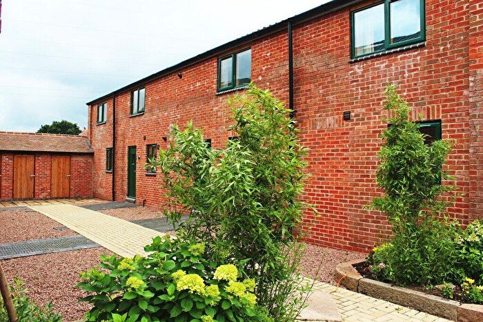 2 Bedroom Terraced House To Rent In Bills Lane, Shirley, Solihull, West Midlands, B90