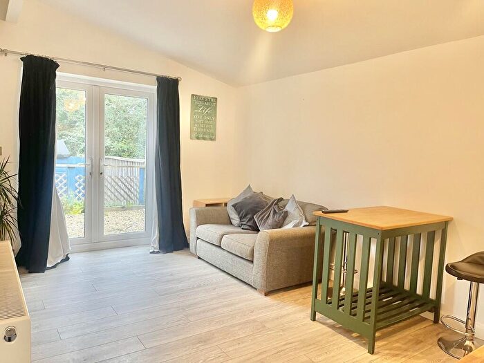 1 Bedroom Apartment To Rent In The Avenue, Exton, EX3