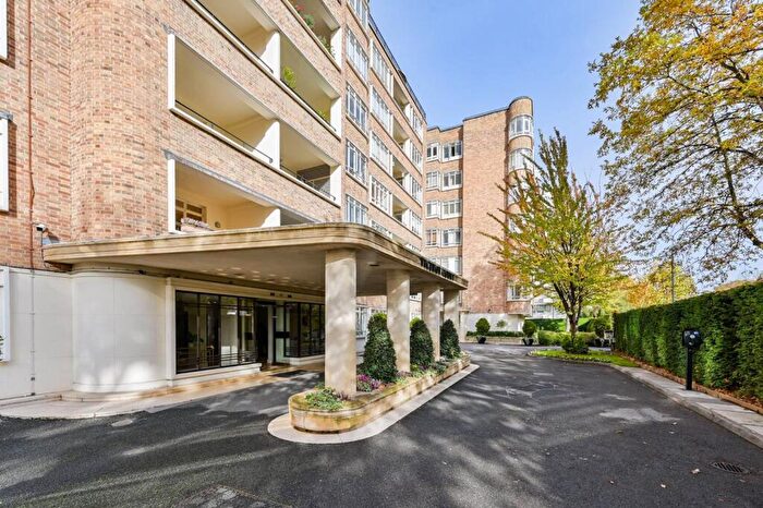 3 Bedroom Flat For Sale In Prince Albert Road, St John's Wood, London, NW8