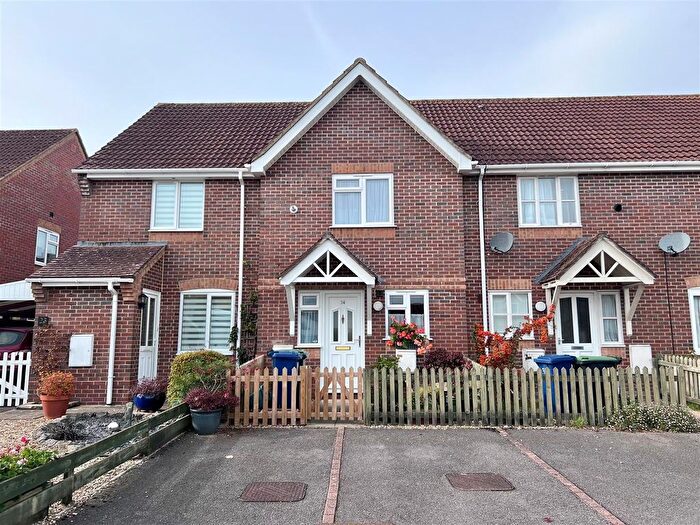 2 Bedroom Terraced House For Sale In Cherryfields, Gillingham, SP8