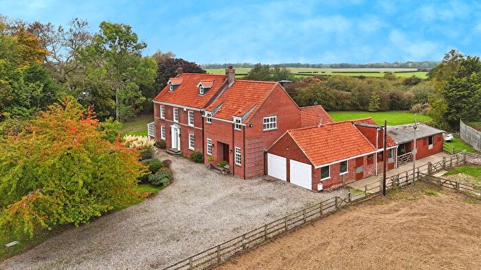 6 Bedroom Detached House For Sale In Crab Tree Lane, Old Ellerby, Hull, East Riding Of Yorkshire, HU11