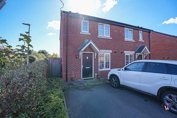 3 Bedroom Semi-Detached House For Sale In Gregory Crescent, Winsford, CW7