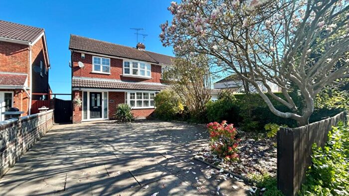 3 Bedroom Semi-Detached House For Sale In Rugby Road, Binley Woods, Coventry, CV3